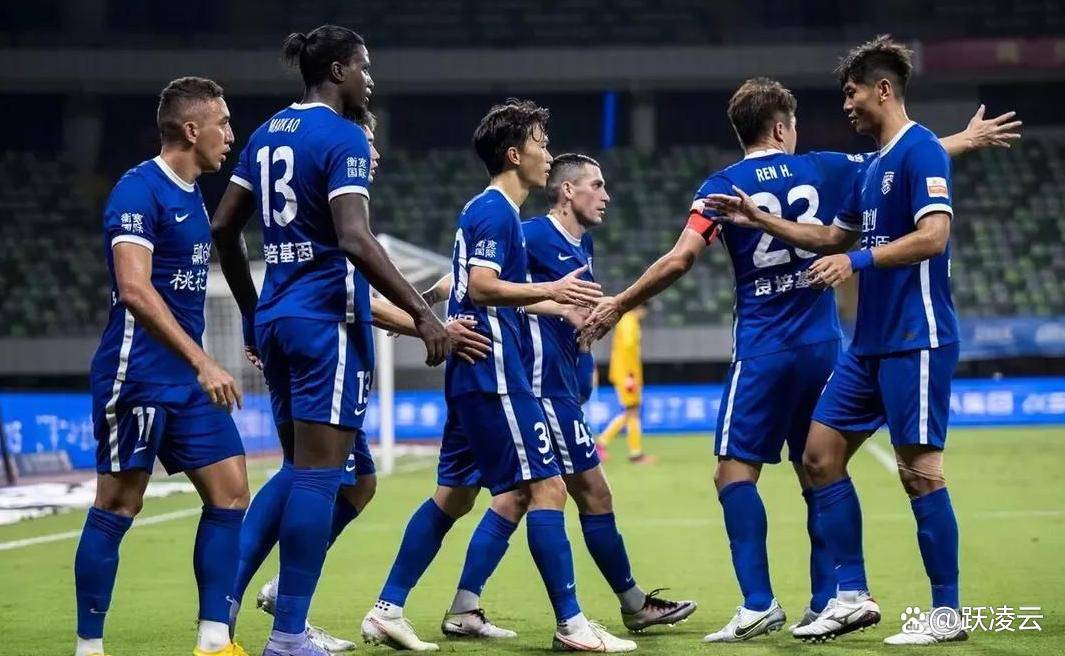 包含赛地聚焦：中超今晨热度飙升，金州勇士遗憾出局，更衣室稳定，资深球员宣示担当的词条-开云网址