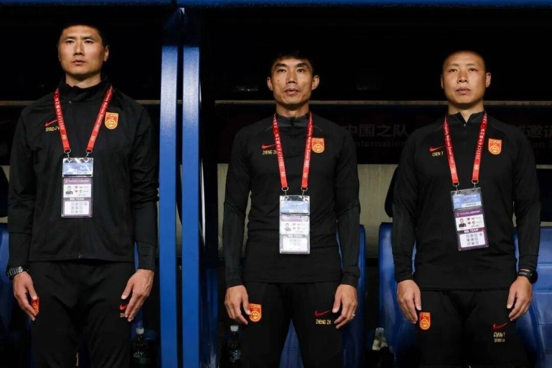 包含赛地聚焦:中超今晨热度飙升,金州勇士遗憾出局,更衣室稳定,资深球员宣示担当的词条 包含赛地聚焦:中超今晨热度飙升,金州勇士遗憾出局,更衣室稳定,资深球员宣示担当的词条