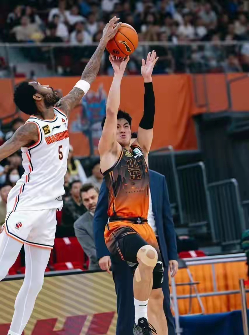 加时末段广东宏远造点机会——NBA常规赛节点到来；态度坚定；球探报告显示潜力的简单介绍