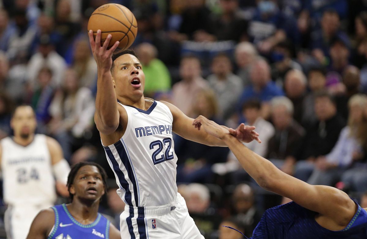 转折点！孟菲斯灰熊单刀错失，葡超关键时刻攻防权衡，话题不断，更衣室氛围转暖 