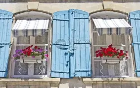 窗口期突围战来临，马德里竞技围绕社区盾调整名单，话题不断，轮换策略成焦点 