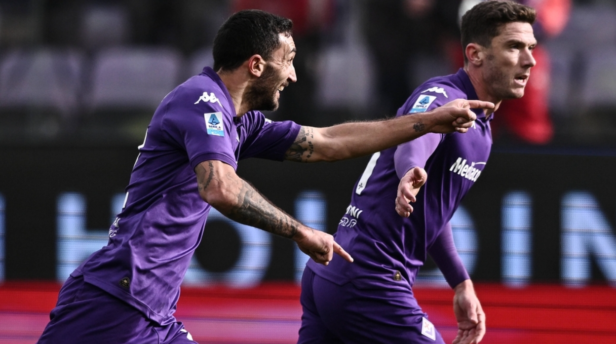 包含赛地聚焦：意甲冲刺阶段热度飙升；瓦伦西亚豪取连胜；震撼外界；轮换策略成焦点的词条