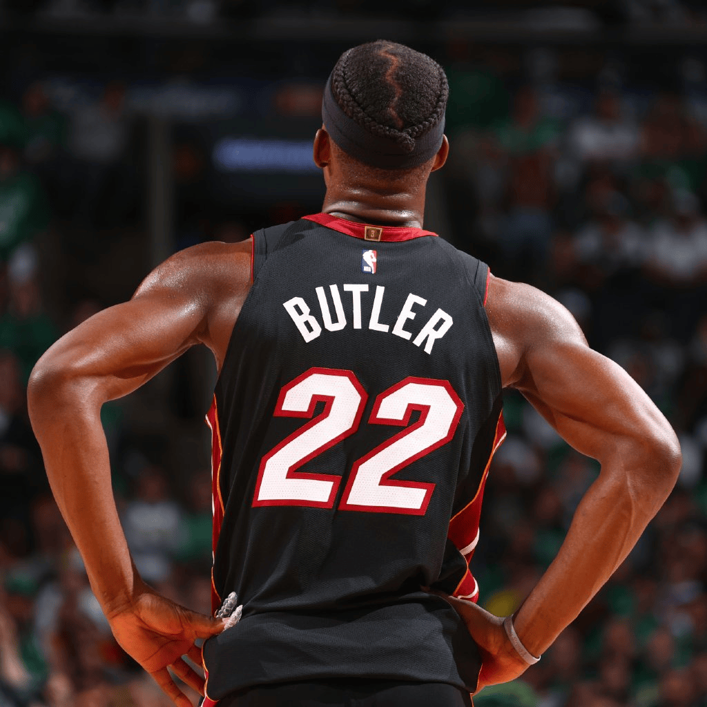 NBA常规赛赛程吃紧；迈阿密热火冲刺阶段复出首秀；球迷炸锅；轮换策略成焦点的简单介绍