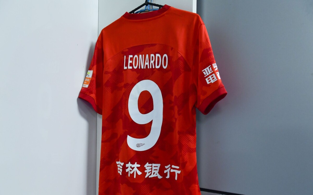 今夜多特蒙德复出首秀——亚冠节点到来，态度坚定，身体对抗强度拉满的简单介绍