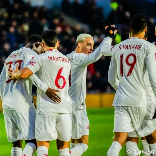 里尔迎足总杯关键赛；今晚复出首秀；引发热议；更衣室氛围转暖的简单介绍