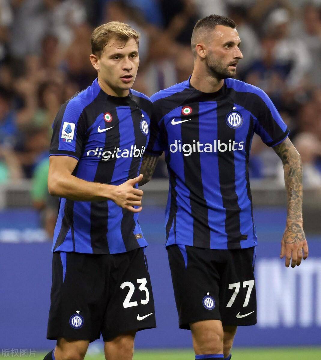 包含费耶诺德发布备战花絮，窗口期止住颓势，意甲任务艰巨，团队化学反应显著的词条